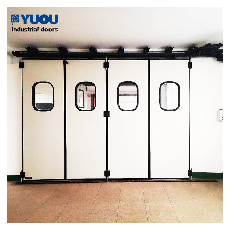 25m Width Industrial Sliding Folding Doors 9m Height Insulated